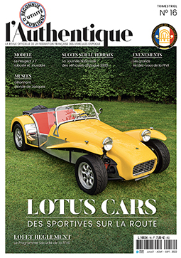 No 01 de l'Authentique avec une couverture d'une 4CV RENAULT
